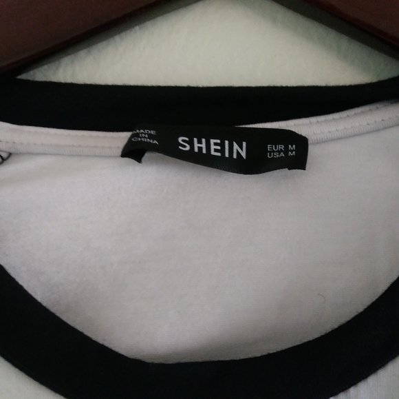 Shein Shirt Black and White w/sleeve pattern - Picture 3 of 6